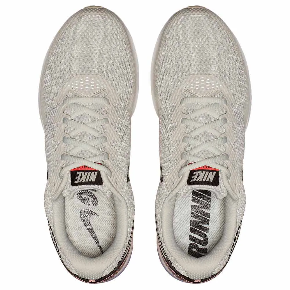 nike zoom out low 2
