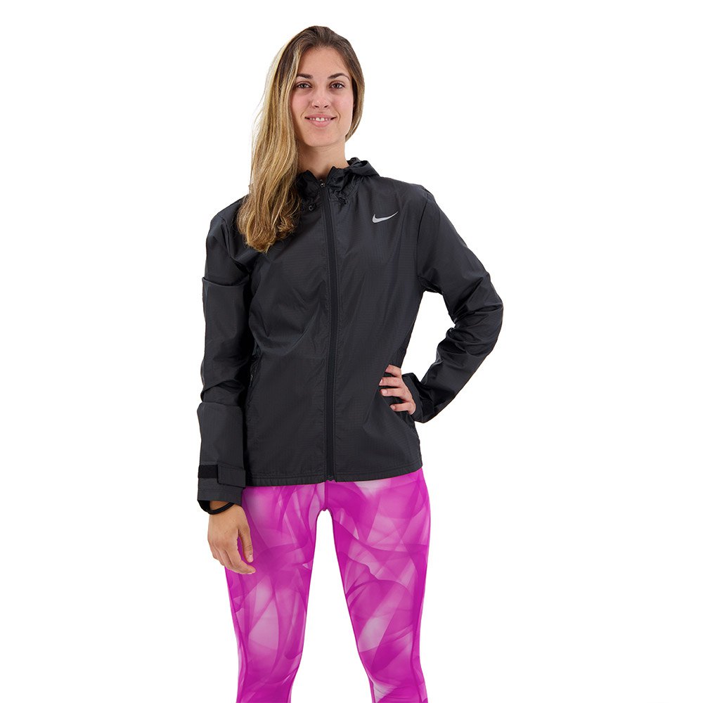 nike essential running jacket review